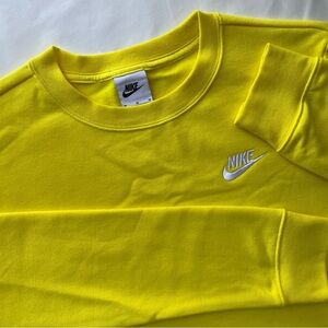 Nike Sportswear Club Fleece Crewneck Sweatshirt Medium